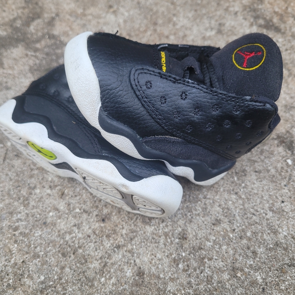 Jordan 13 Kids black size 5c - Picture 2 of 7